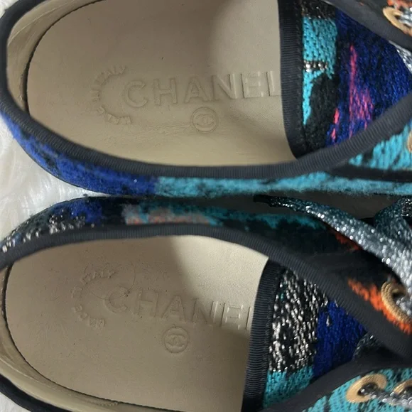 CHANEL Interlocking CC Multicolor Tweed Sneakers 38 - Picture 5 of 11